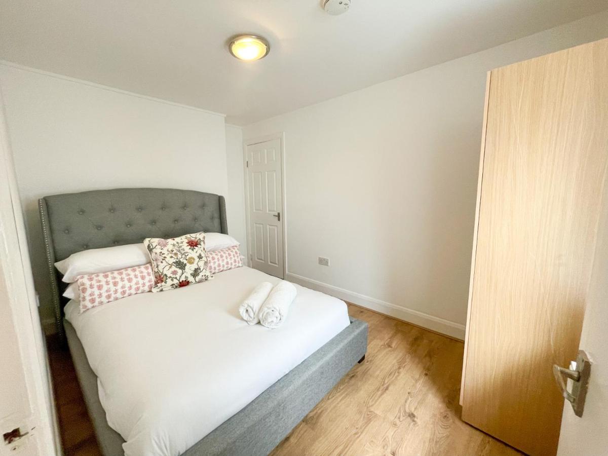 134 Kilburn Road Apartment London Eksteriør bilde