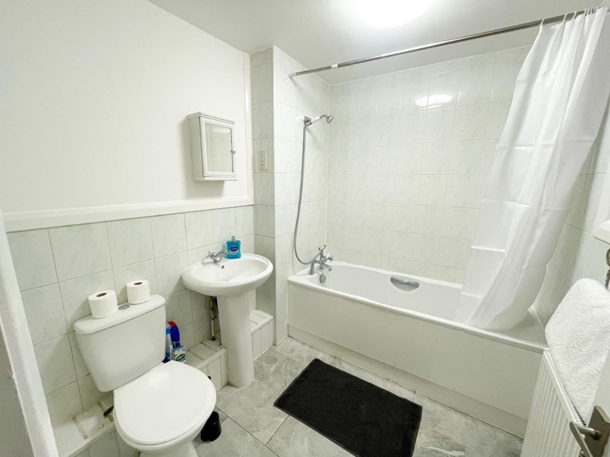 134 Kilburn Road Apartment London Eksteriør bilde